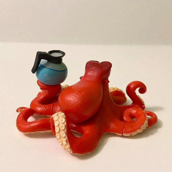 Finding Dory  Hank The Octopus With Dory in Coffee Pot Figure Disney Pixar Toy - Picture 4 of 10